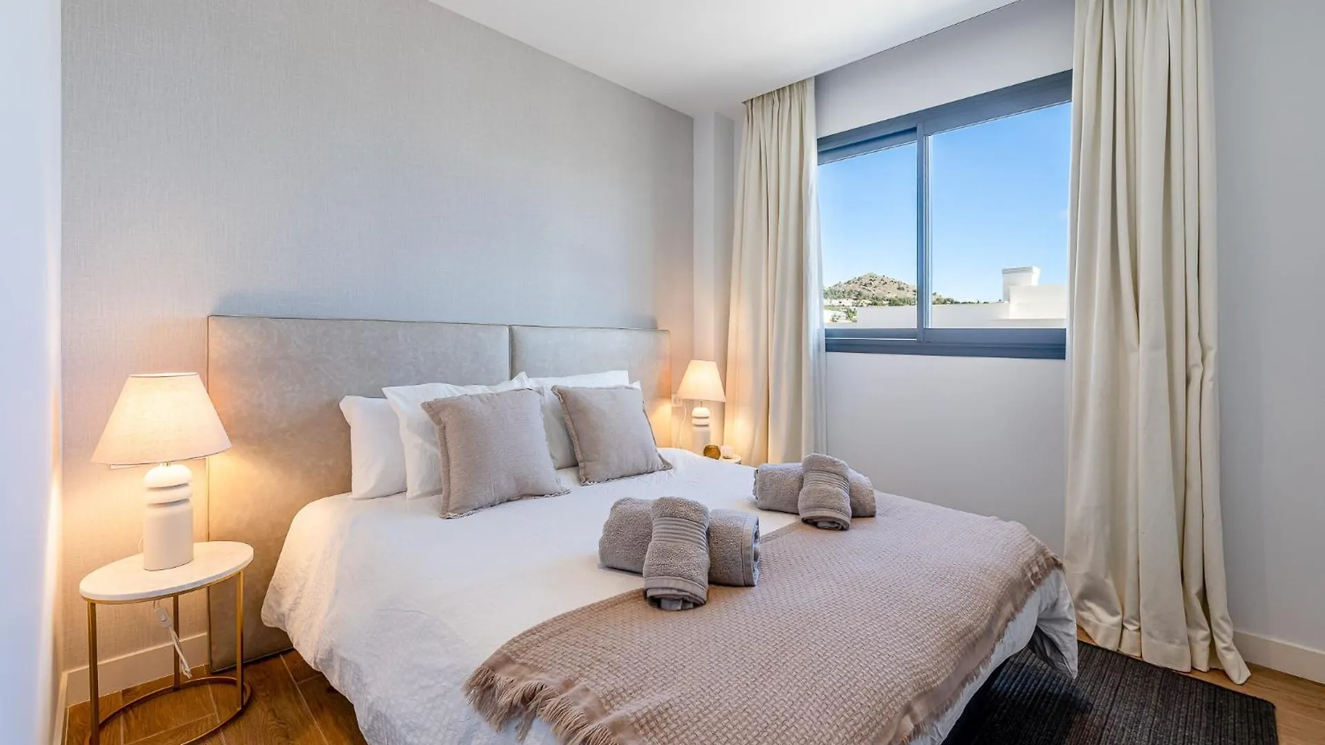 Luxury Apartment El Higueron West Fuengirola